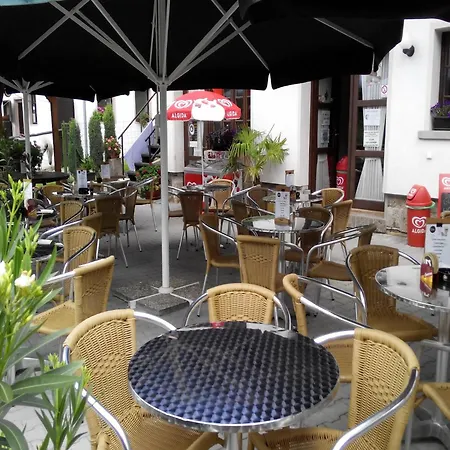 Holiday home Detached With A Terrace In The Adelaarsgebergte Starkov (Hradec Kralove)
