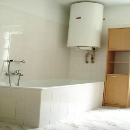 Holiday home Detached With A Terrace In The Adelaarsgebergte *